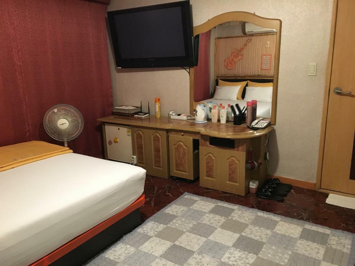 Coin Motel Busan Exterior foto
