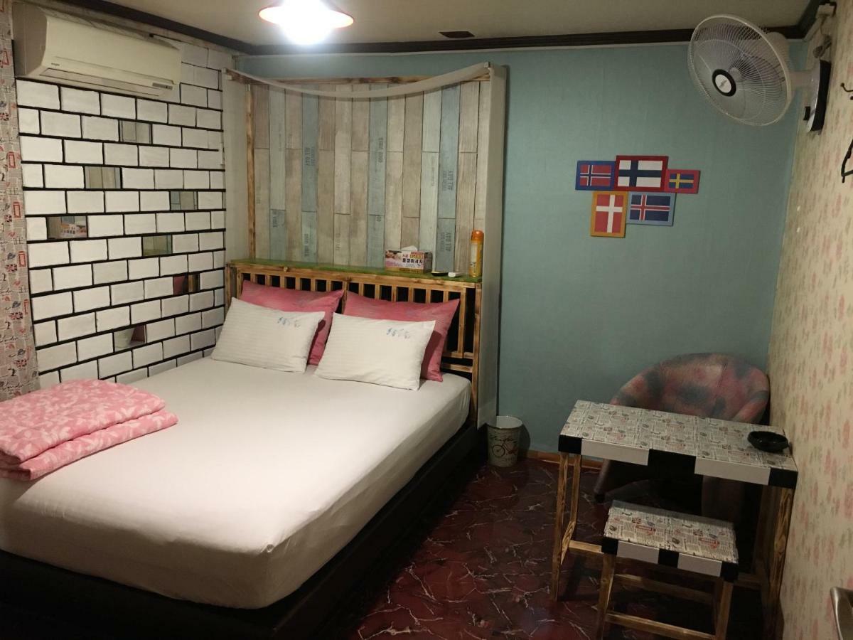 Coin Motel Busan Exterior foto